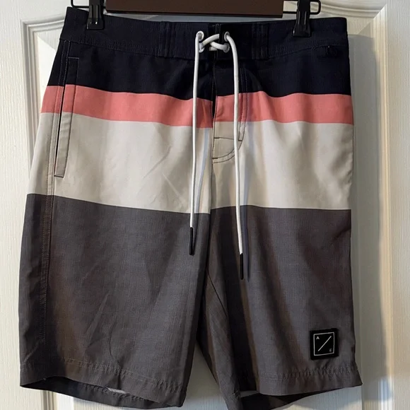 American Eagle Outfitters Multicolor Board Shorts - Picture 1 of 3